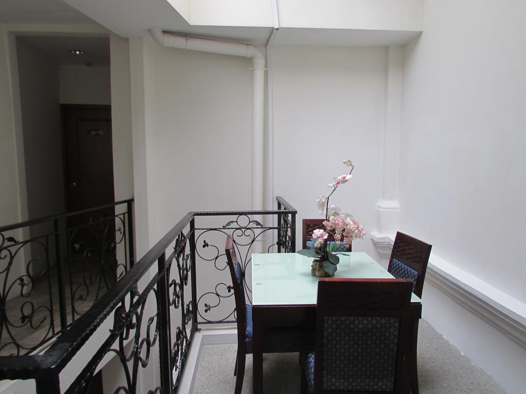 Amber Hotel Katong Singapore Exterior photo