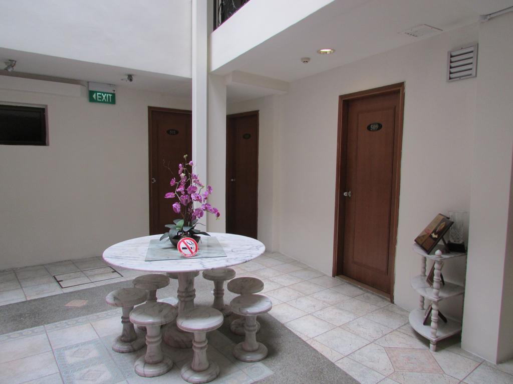 Amber Hotel Katong Singapore Exterior photo
